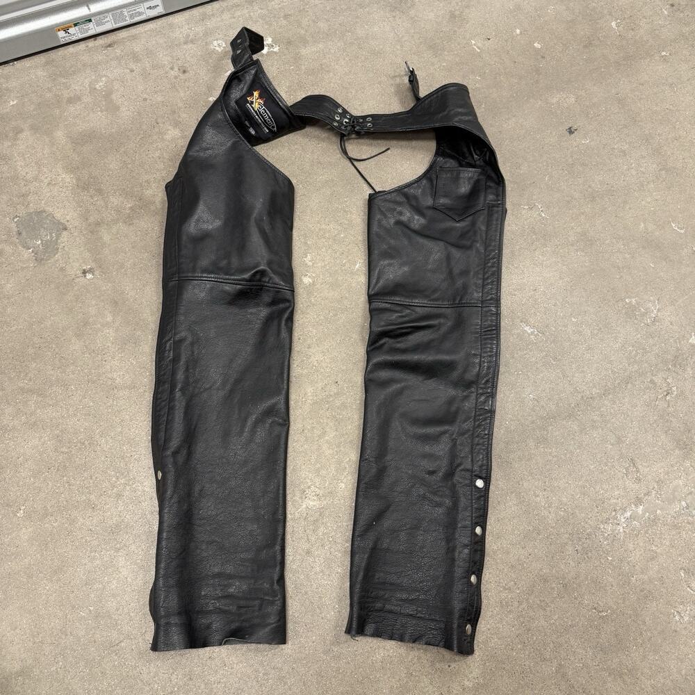 XELEMENT GENUINE LEATHER RIDING MOTORCYCLE ADJUSTABLE BIKER CHAPS MENS 32 BLACK